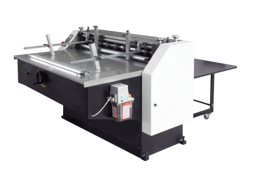 Máquina automática para cortar cartón GR-1300 1