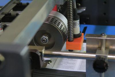 PRY-660T Máquina de plegado de papel con cuchillo independiente 3