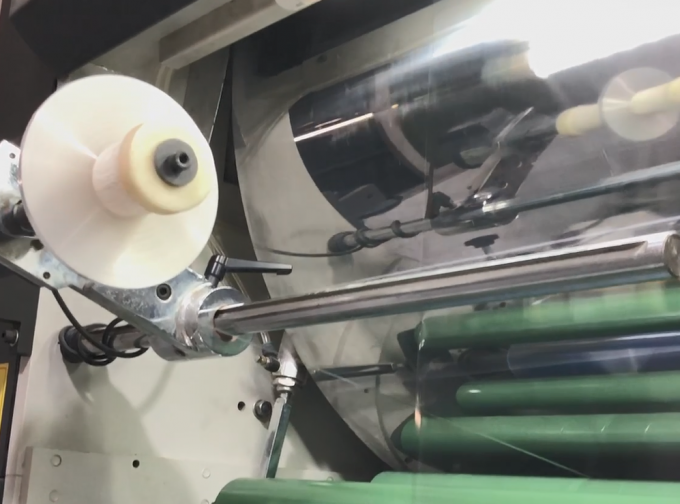 Máquina de laminado de película vertical totalmente automática de rodillo a rodillo PRY-ER 13