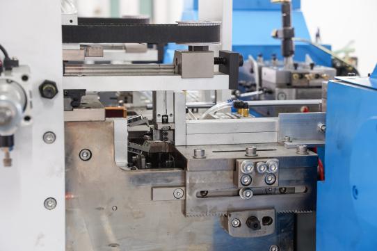 Máquina de Inserción de Cuerda en Bolsas de Papel PRY-450A 8